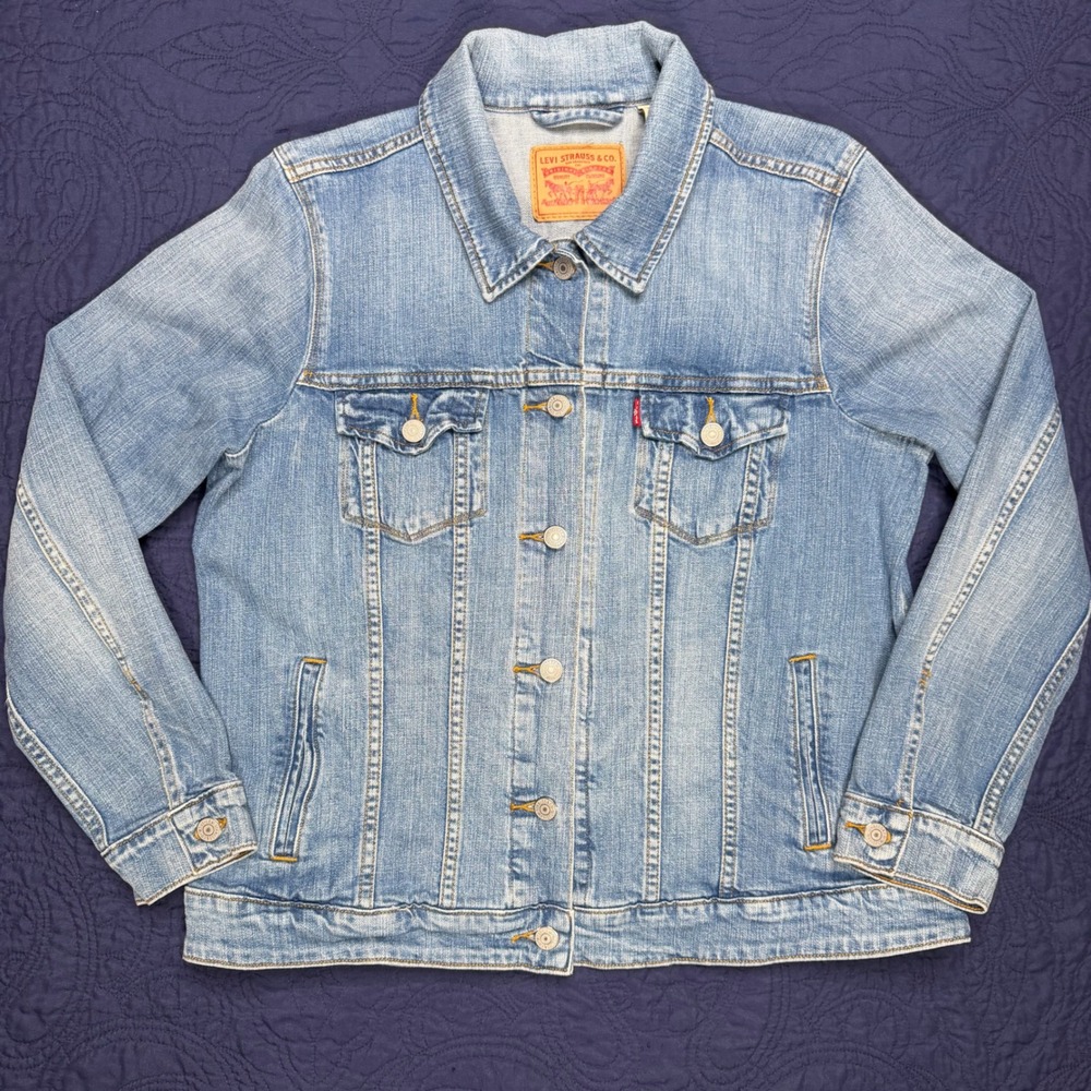Levis Original Trucker Jacket Womens XL Light Wash Denim Jean Coat 77994-0044